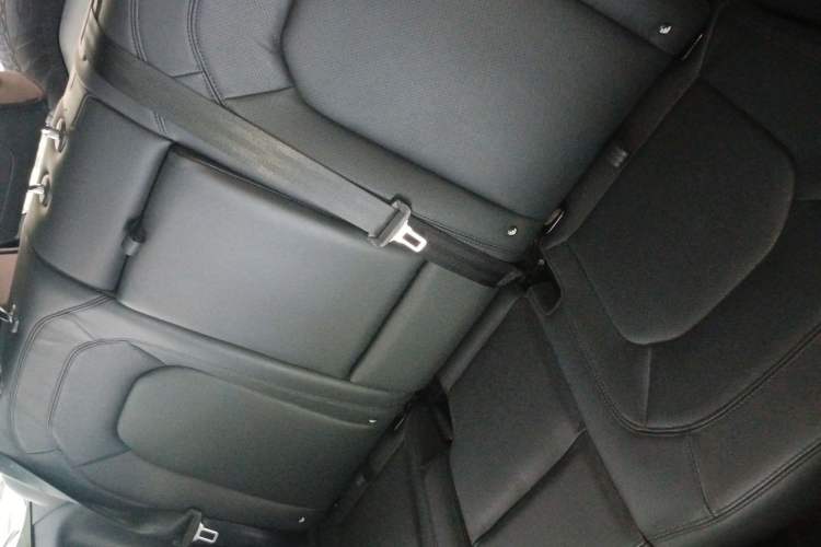 Used Land Rover Defender 2024 90 2.0T P300 S
