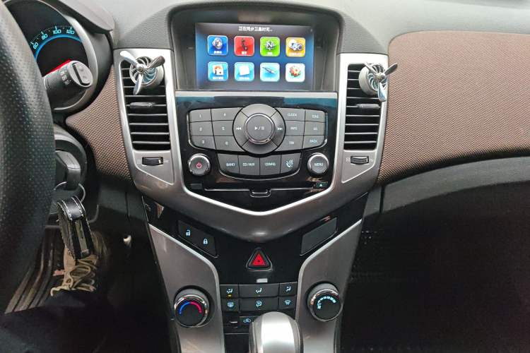 Used Chevrolet Cruze 2013 Hatchback 1.6L Automatic Luxury Model