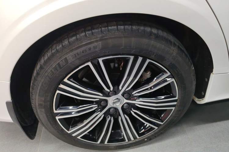 Used Volvo S60 New Energy 2022 T8 eDrive Hybrid All-Wheel Drive Smart Luxury Edition