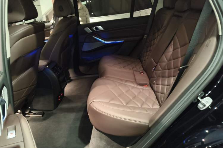 Used BMW X5 2022 Restyled xDrive 30Li Luxury Version M Sport Package