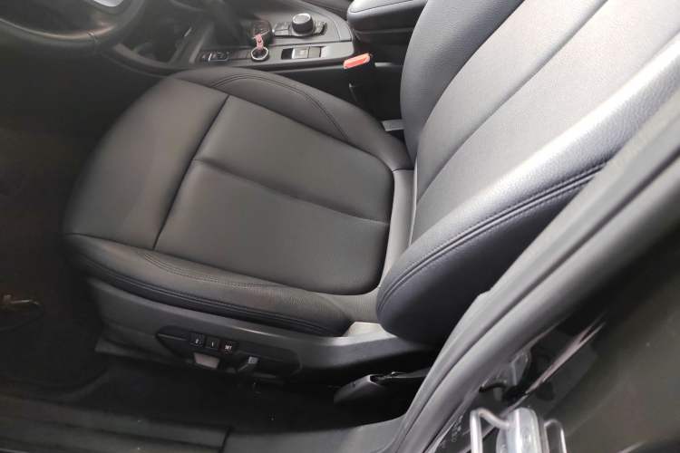 Used BMW X1 2019 sDrive20Li Leading Model
