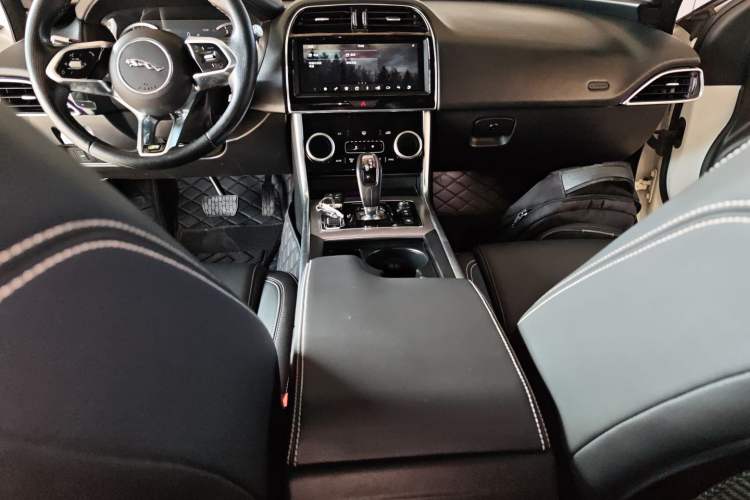 Used Jaguar XEL 2020 2.0T 200PS R-DYNAMIC Youth Sports Edition
