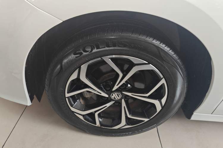 Used MG 5 2023 180 DVVT CVT Luxury Edition
