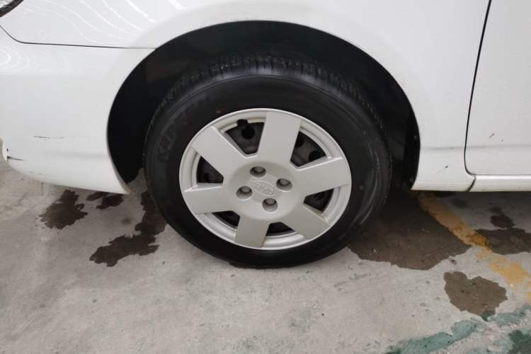 Used BYD F3 2012 Energy-Saving Edition 1.5L Manual Comfort Model
