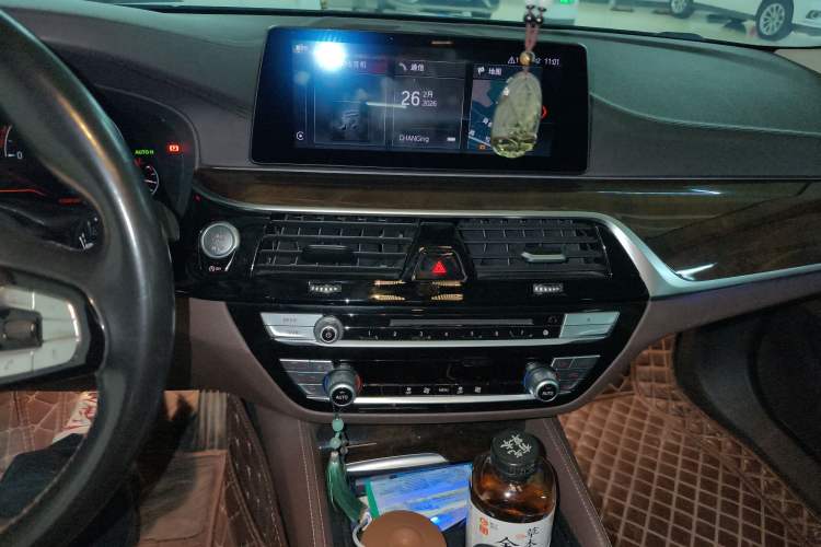 Used BMW 5 Series 2019 525Li Luxury Package
