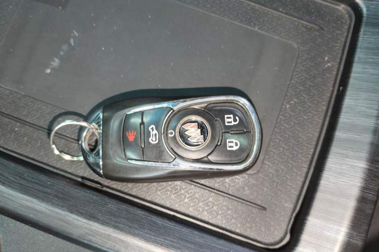 Used Buick GL8 2021 ES Landtrek 653T Comfort Edition
