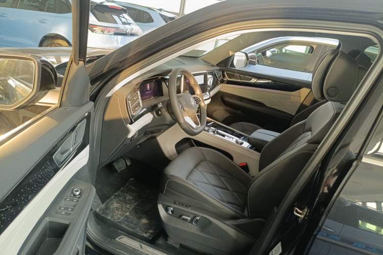 Used Volkswagen Teramont 2024 380TSI Four-Wheel Drive Longxiang Edition
