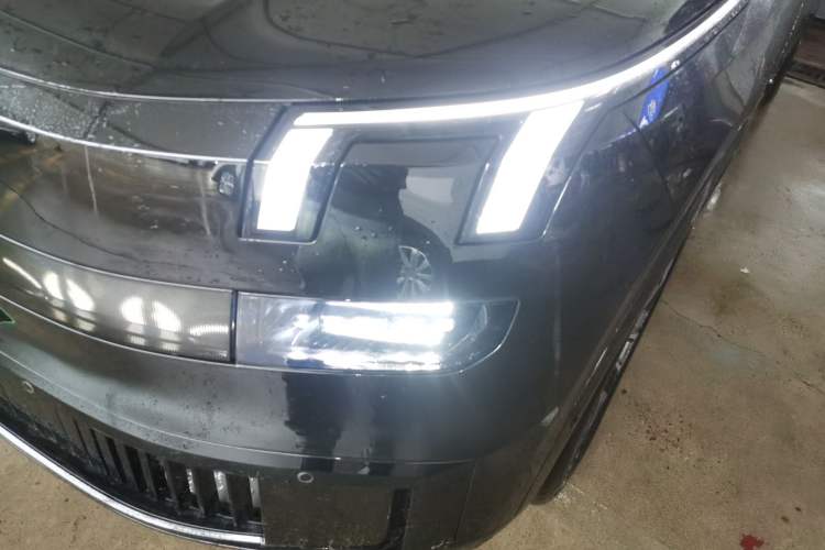 Used Lynk & Co 900 2025 1.5T Ultra
