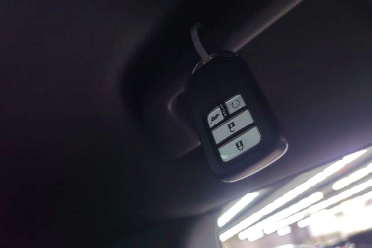 Used Honda UR-V 2020 370TURBO Two-Wheel Drive Luxury Edition
