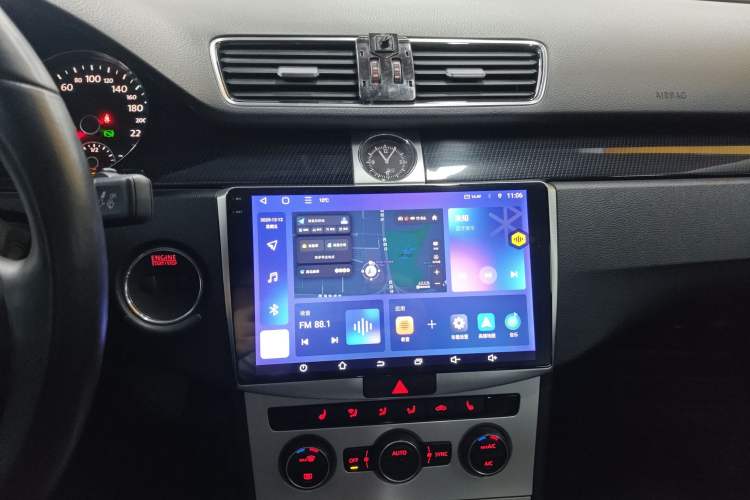 Used Volkswagen Magotan 2016 1.8TSI Luxury Comfort Model
