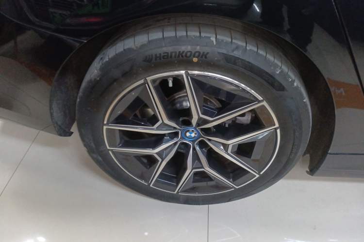 Used BMW i5 2024 eDrive 35L M Sport Package
