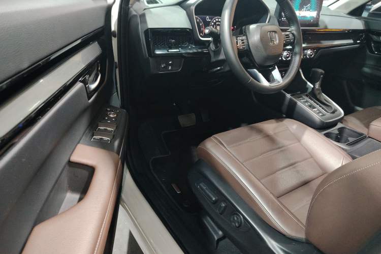 Used Honda CR-V 2023 240TURBO Two-Wheel Drive Deluxe Edition 7 Seats
