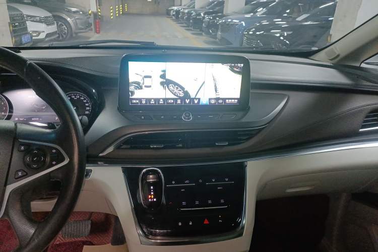 Used Buick GL8 2021 Land Cruiser Executive Class 652T Luxury Model
