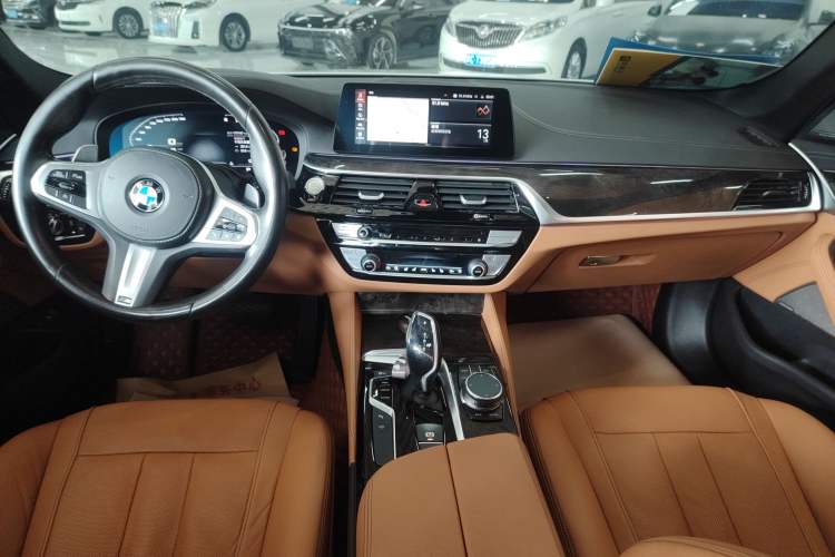 Used BMW 5 Series 2020 530Li Luxury Edition M Sport Package
