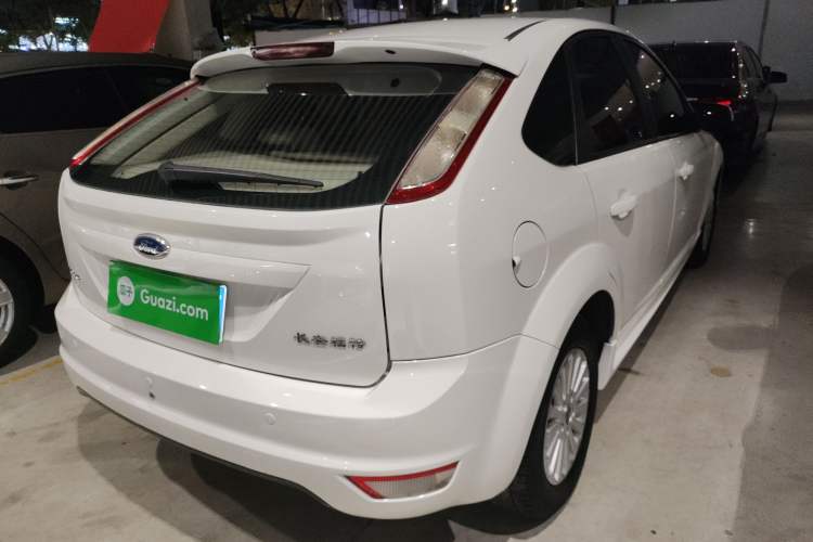 Used Ford Focus 2013 Hatchback Classic 1.8L Automatic Fashion Edition
