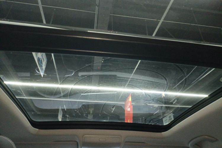 Used Volkswagen Tiguan L 2024 Outstanding Model 330TSI Automatic Two-Wheel Drive R-Line Dragon Glory Edition
