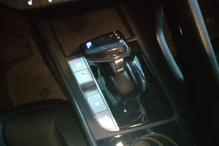 Used Hyundai Elantra 2023 1.5L CVT LUX Prestige Edition