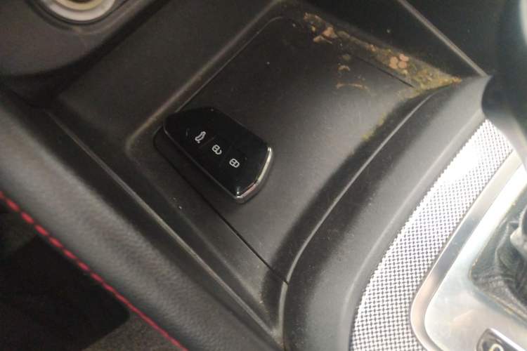 Used Changan CS55 2018 1.5T Automatic Colorful Edition China V Standard
