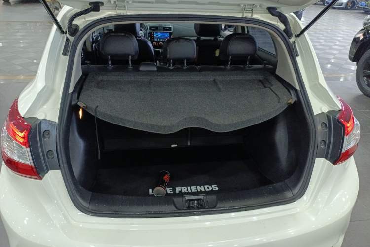 Used Nissan Tiida 2021 1.6L CVT Smart Drive Edition
