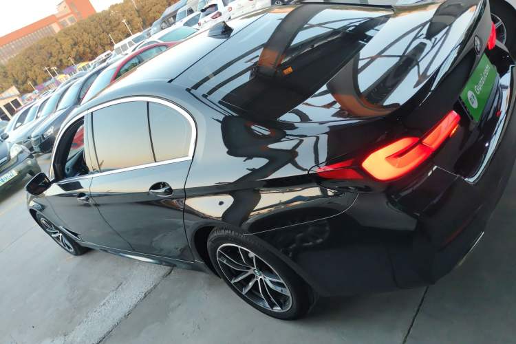 Used BMW 5 Series 2022 Restyled 525Li M Sport Package