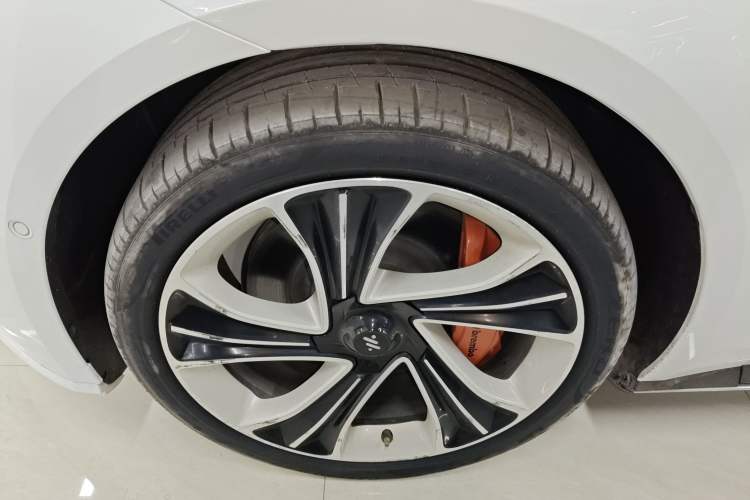 Used  L7 2022 Dynamic Model
