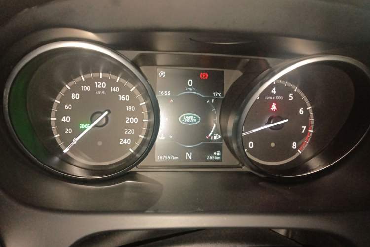 Used Land Rover Discovery Sport 2018 240 PS HSE Version
