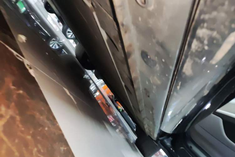 Used  LS7 2023 100kWh Lux Rear-Drive Version