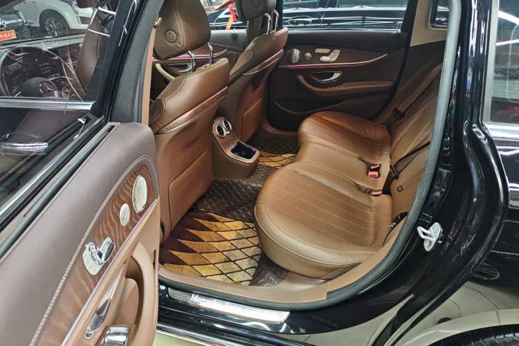 Used Mercedes-Benz E-Class 2022 E 300 L Luxury Model
