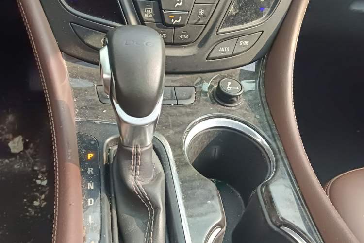 Used Buick Envision 2016 20T Two-Wheel-Drive Elite Model
