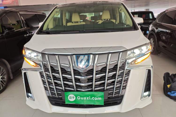 Used Toyota Alphard 2019 Dual-Engine 2.5L Luxury Edition
