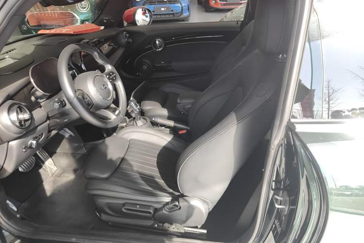 Used  JCW 2023 2.0T JOHN COOPER WORKS ALL-IN
