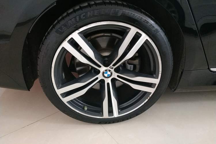 Used BMW 7 Series 2018 740Li M Sport Package Leading Model
