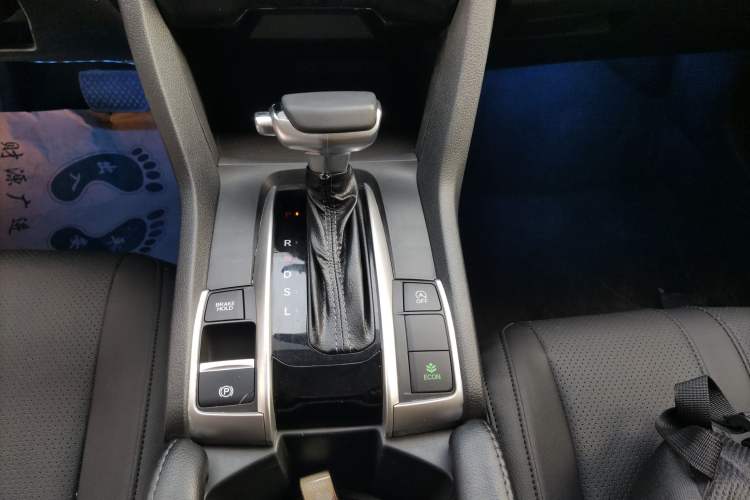 Used Honda Civic 2016 220TURBO CVT Luxury Edition
