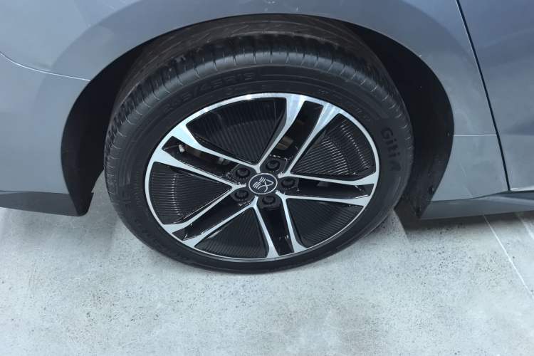 Used BYD Han 2023 EV Champion Edition 605KM Front-Drive Premium Model
