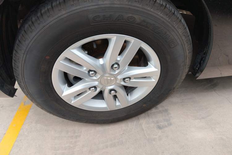 Used Foton Tianyuan V 2024 Tuyano V PRO Premium Minivan 2.0T Manual Long Wheelbase Mid-Height Roof Rear Single Tire – 7/9 Seater