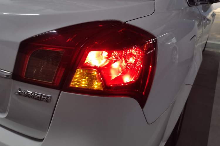 Used Buick Excelle 2013 1.5L Manual Classic Model
