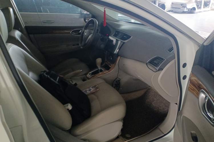 Used Nissan Sylphy 2014 1.6XV CVT Deluxe Edition
