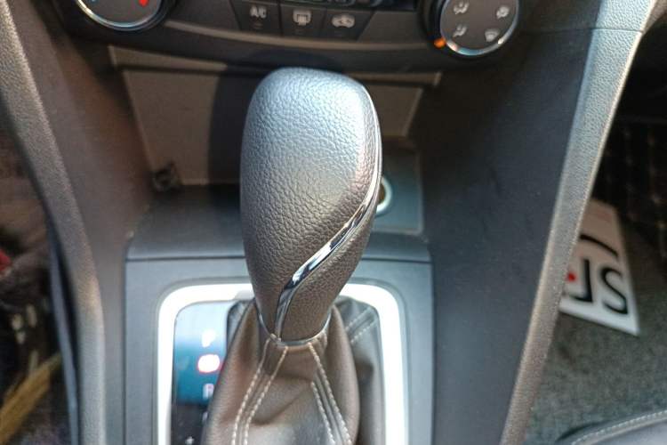 Used Buick Excelle GX 2018 18T Automatic Elite Model
