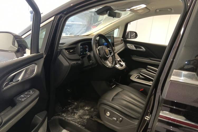 Used Hongqi HQ9 PHEV 2024 2.0T Four-Wheel Drive Business Edition
