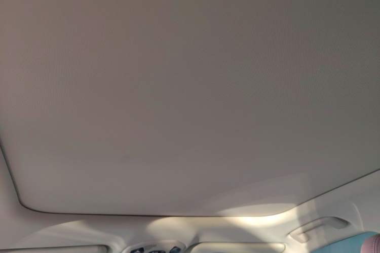 Used Lynk & Co 06 2021 1.5T Shero Pink Special Edition
