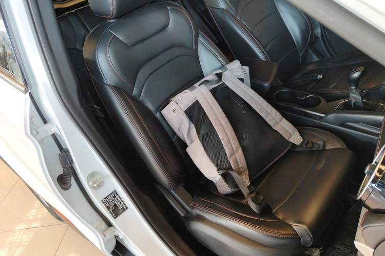 Used Dongfeng Fengon 500 2021 1.5L Manual Enjoyment Model
