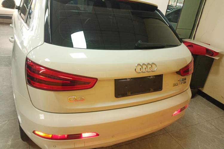 Used Audi Q3 2015 30 TFSI Comfort Model
