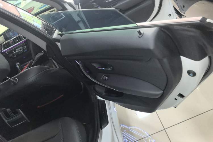 Used BMW 3 Series GT 2019 320i Sport Edition
