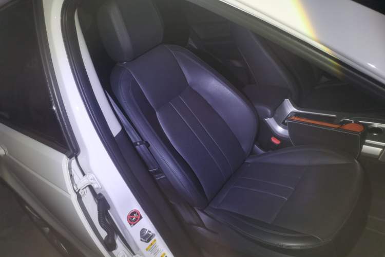 Used Land Rover Discovery Sport 2018 240 PS SE Version
