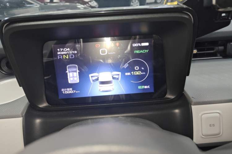 Used Wuling Hongguang MINIEV 2022 GAMEBOY 200km Gaming Edition with Lithium Iron Phosphate
