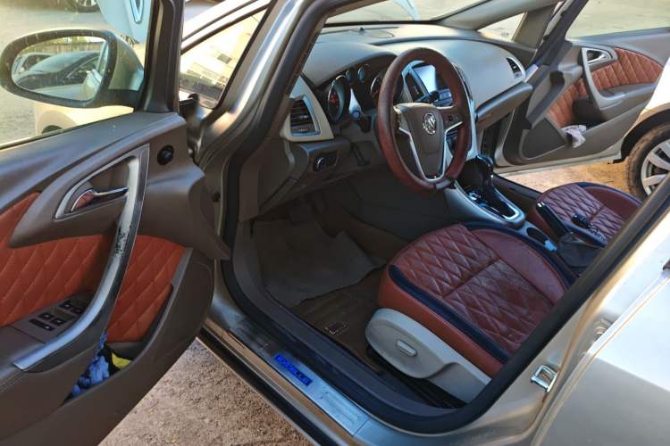 Used Buick GT 2013 GT 1.6L Automatic Fashion Edition
