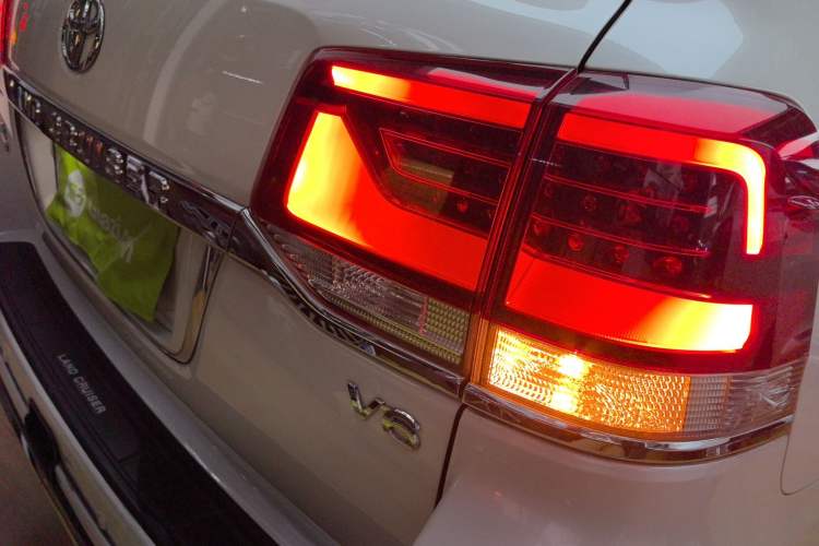 Used Toyota Land Cruiser 2019 4.0L GX-R GT 8-Cylinder Genuine Leather – Middle East