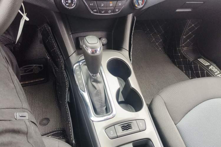 Used Chevrolet Cruze 2017 1.5L Automatic Pioneer Sunroof Edition