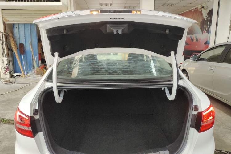 Used Ford Escort 2017 Happiness Edition 1.5L Automatic Fashion Version
