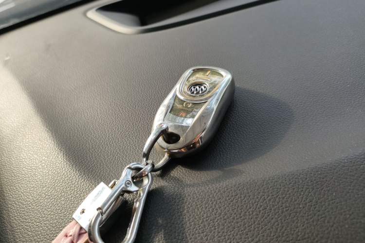 Used Buick LaCrosse 2018 20T Luxury Model